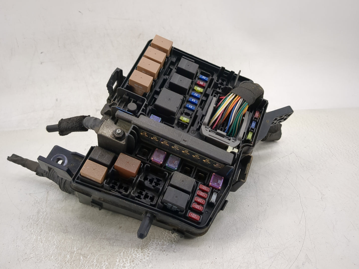 2011-2014 Hyundai Sonata Fusebox Fuse Box Panel Relay Module P/N:VS912003Q200MC Fits Fits 2011 2012 2013 2014 OEM Used Auto 