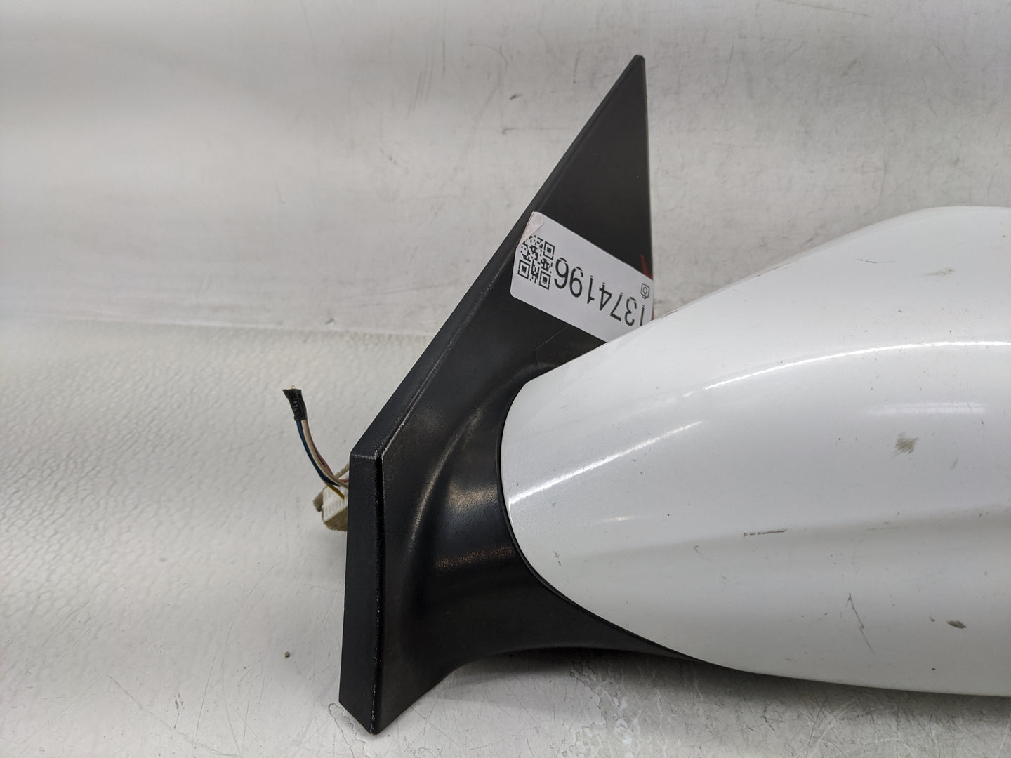 2011-2014 Hyundai Sonata Driver Side View Mirror - Left Door Mirror OEM Used - Oemusedautoparts1.com