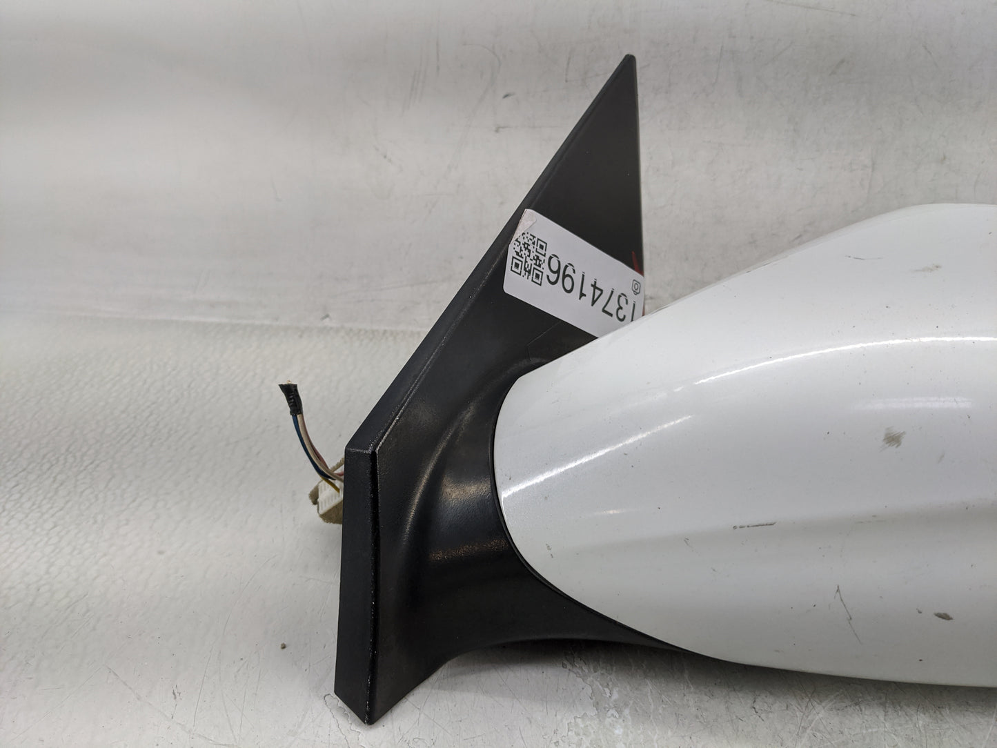 2011-2014 Hyundai Sonata Driver Side View Mirror - Left Door Mirror OEM Used - Oemusedautoparts1.com