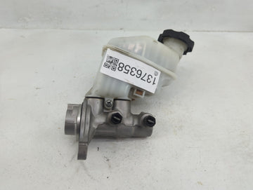 2011-2014 Hyundai Sonata Brake Master Cylinder - Oemusedautoparts1.com