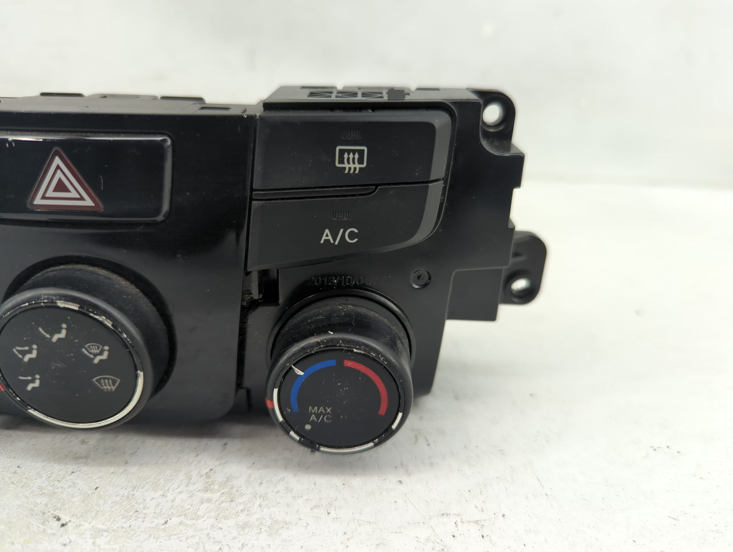 2014 Hyundai Sonata Climate Control Module Temperature AC/Heater Replacement Fits OEM Used Auto Parts - Oemusedautoparts1.co