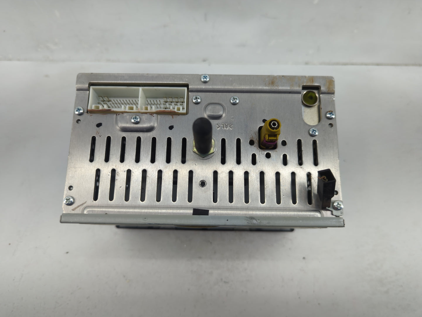 2013-2014 Hyundai Sonata Radio AM FM Cd Player Receiver Replacement P/N:961703Q0004X 96170-3Q0004X Fits Fits 2013 2014 OEM U