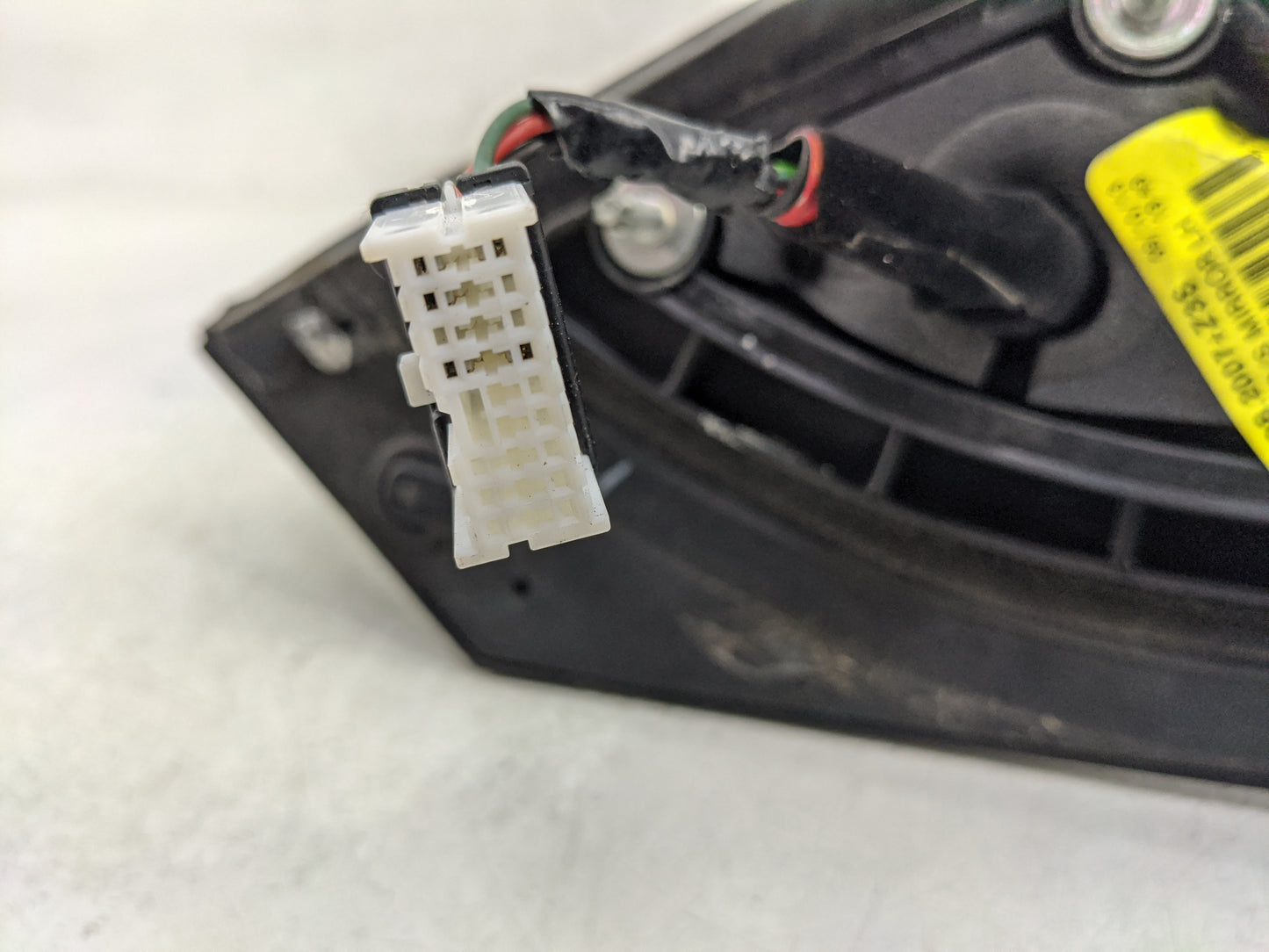 2011-2014 Hyundai Sonata Driver Side View Mirror - Left Door Mirror OEM Used - Oemusedautoparts1.com