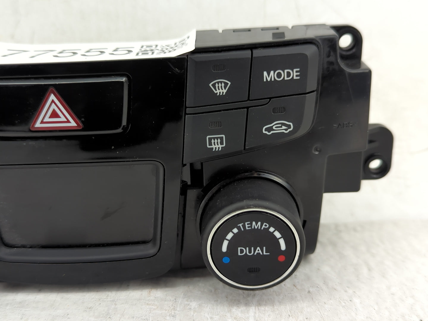 2014 Hyundai Sonata Climate Control Module Temperature AC/Heater Replacement P/N:97250-3Q550 Fits OEM Used Auto Parts - Oemu