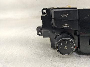 2014 Hyundai Sonata Climate Control Module Temperature AC/Heater Replacement P/N:97250-3QXXX 97250-3SXXX Fits OEM Used Auto Parts