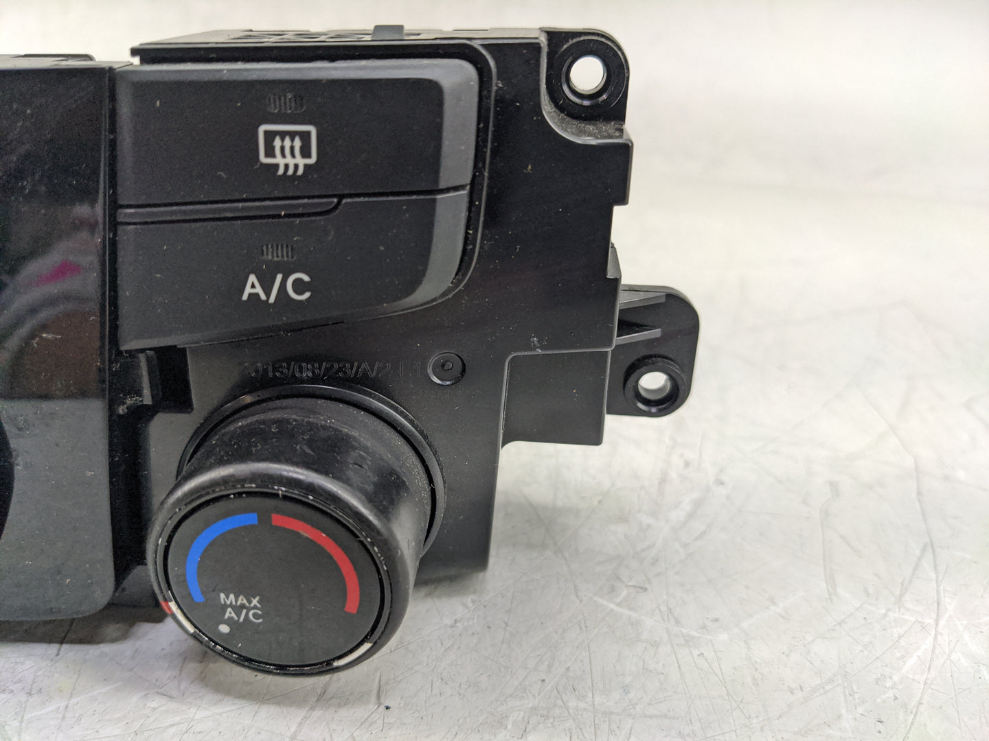 2014 Hyundai Sonata Climate Control Module Temperature AC/Heater Replacement P/N:97250-3QXXX 97250-3SXXX Fits OEM Used Auto 