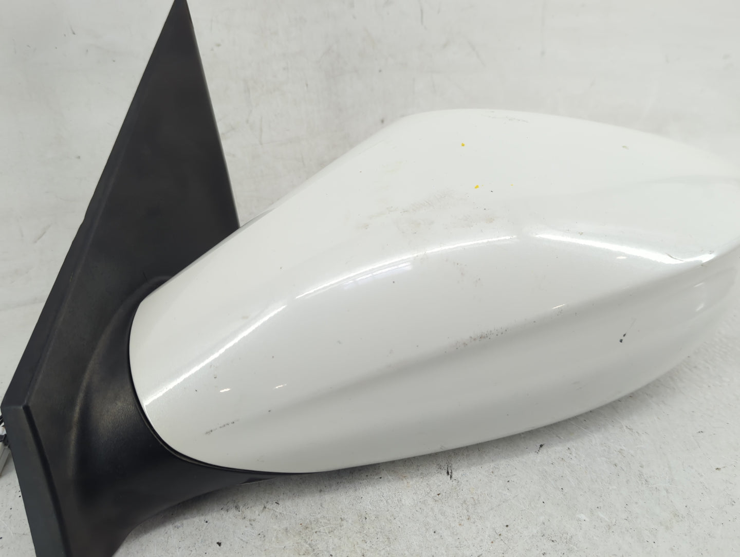 2011-2014 Hyundai Sonata Driver Side View Mirror - Left Door Mirror OEM Used - Oemusedautoparts1.com