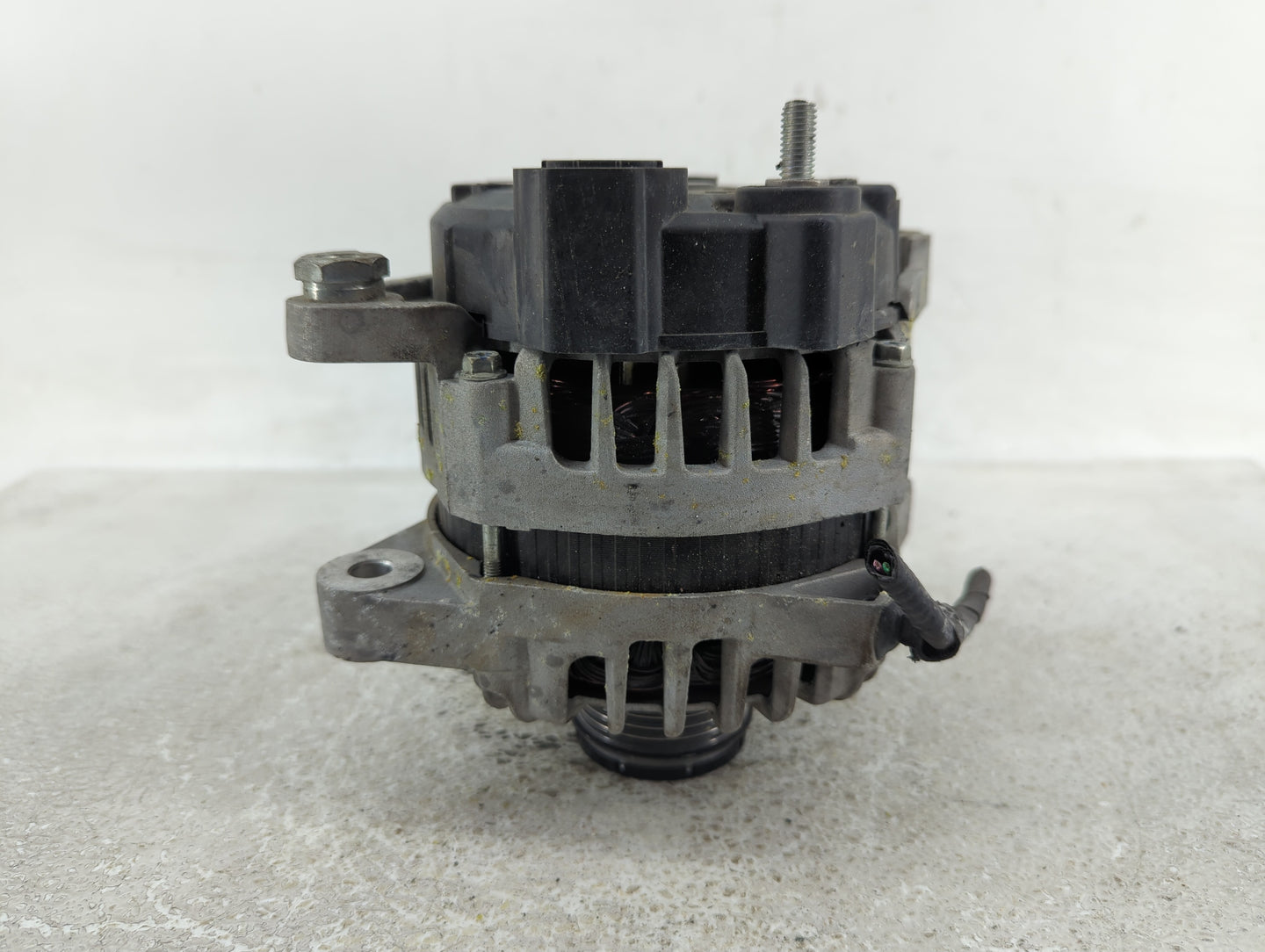 2014 Hyundai Sonata Alternator Replacement Generator Charging Assembly Engine OEM Fits Fits 2015 OEM Used Auto Parts - Oemus