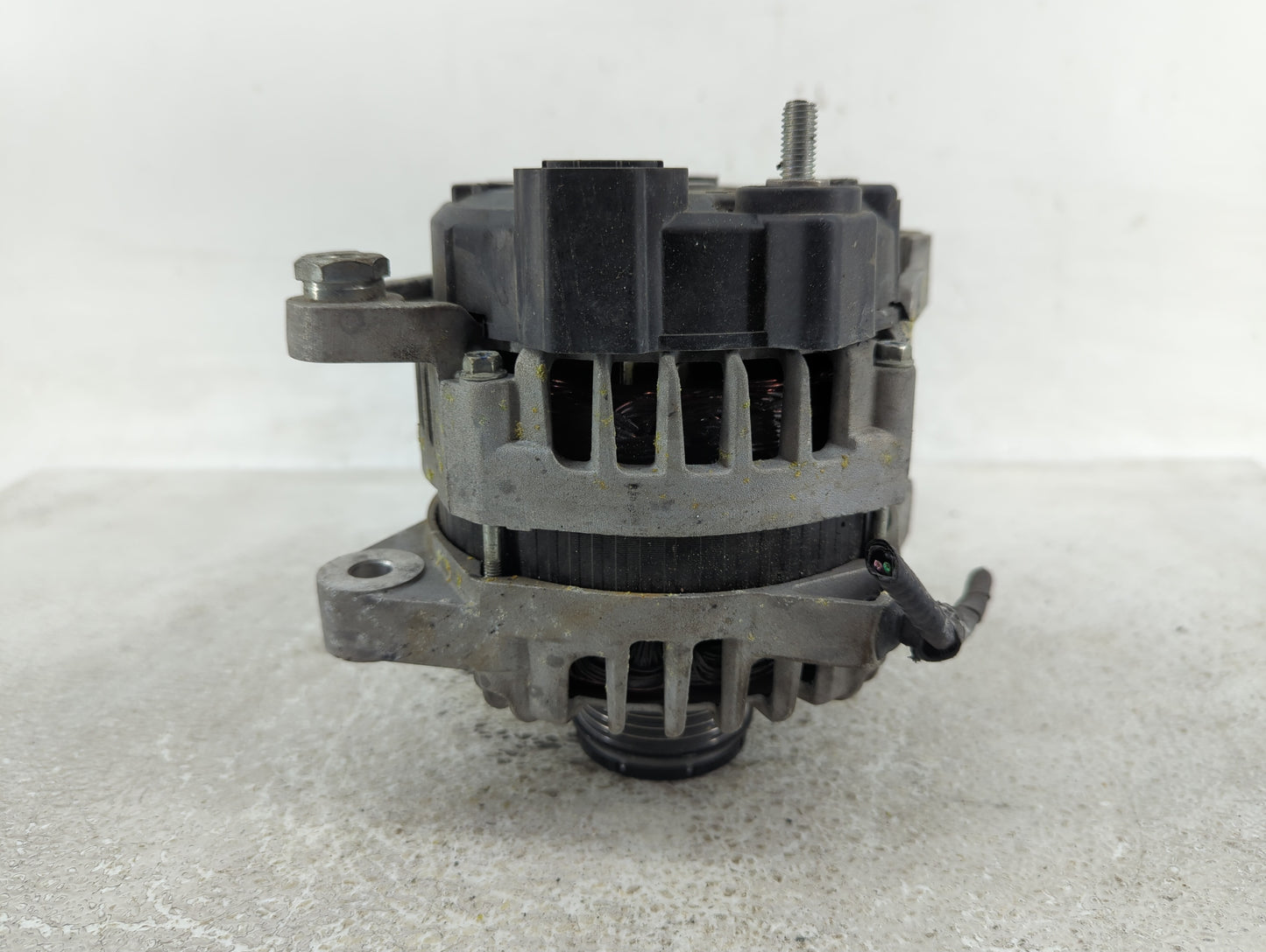2014 Hyundai Sonata Alternator Replacement Generator Charging Assembly Engine OEM Fits Fits 2015 OEM Used Auto Parts - Oemus