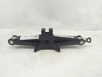 compare product 2014 Hyundai Sonata Spare Scissor Car Jack 1390183