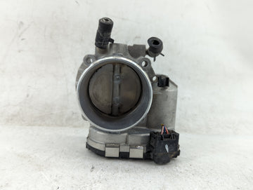 2011-2014 Hyundai Sonata Throttle Body P/N:35100-2G700 90 4501 0001 Fits Fits 2011 2012 2013 2014 2015 2016 OEM Used Auto Pa
