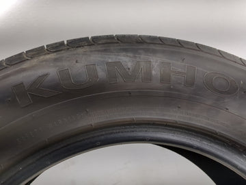 Used Tire 205/65R16 KUMHO ECSTA LX PLATINUM 95V - Tread Depth 7/32