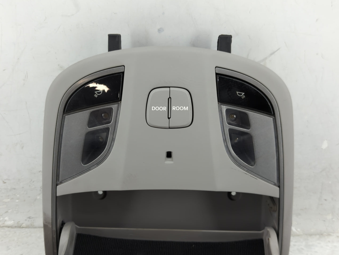 2011-2015 Hyundai Sonata Overhead Roof Console 1408490 - Oemusedautoparts1.com