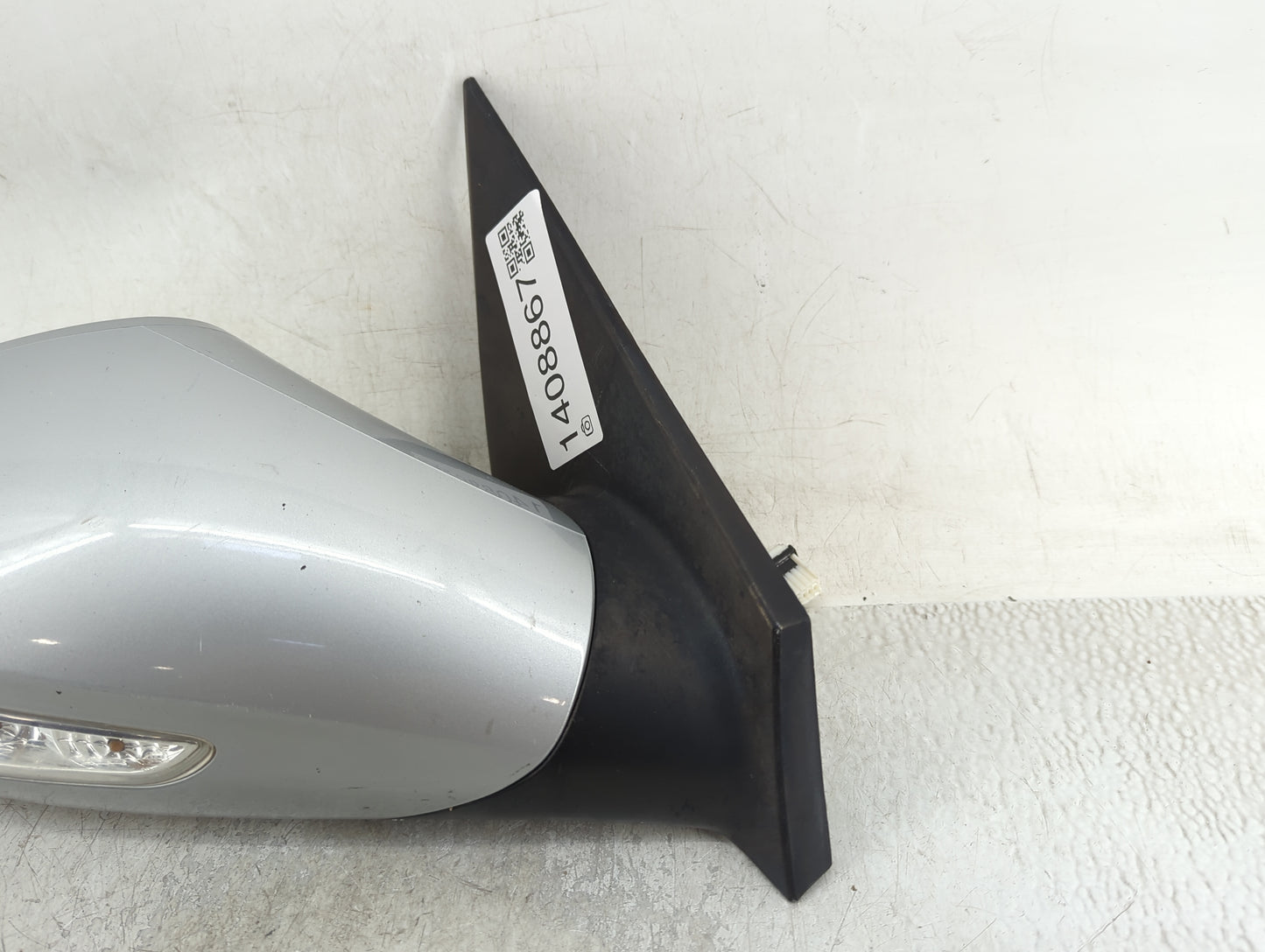 2011-2014 Hyundai Sonata Passenger Side View Mirror - Right Door Mirror OEM Used - Oemusedautoparts1.com