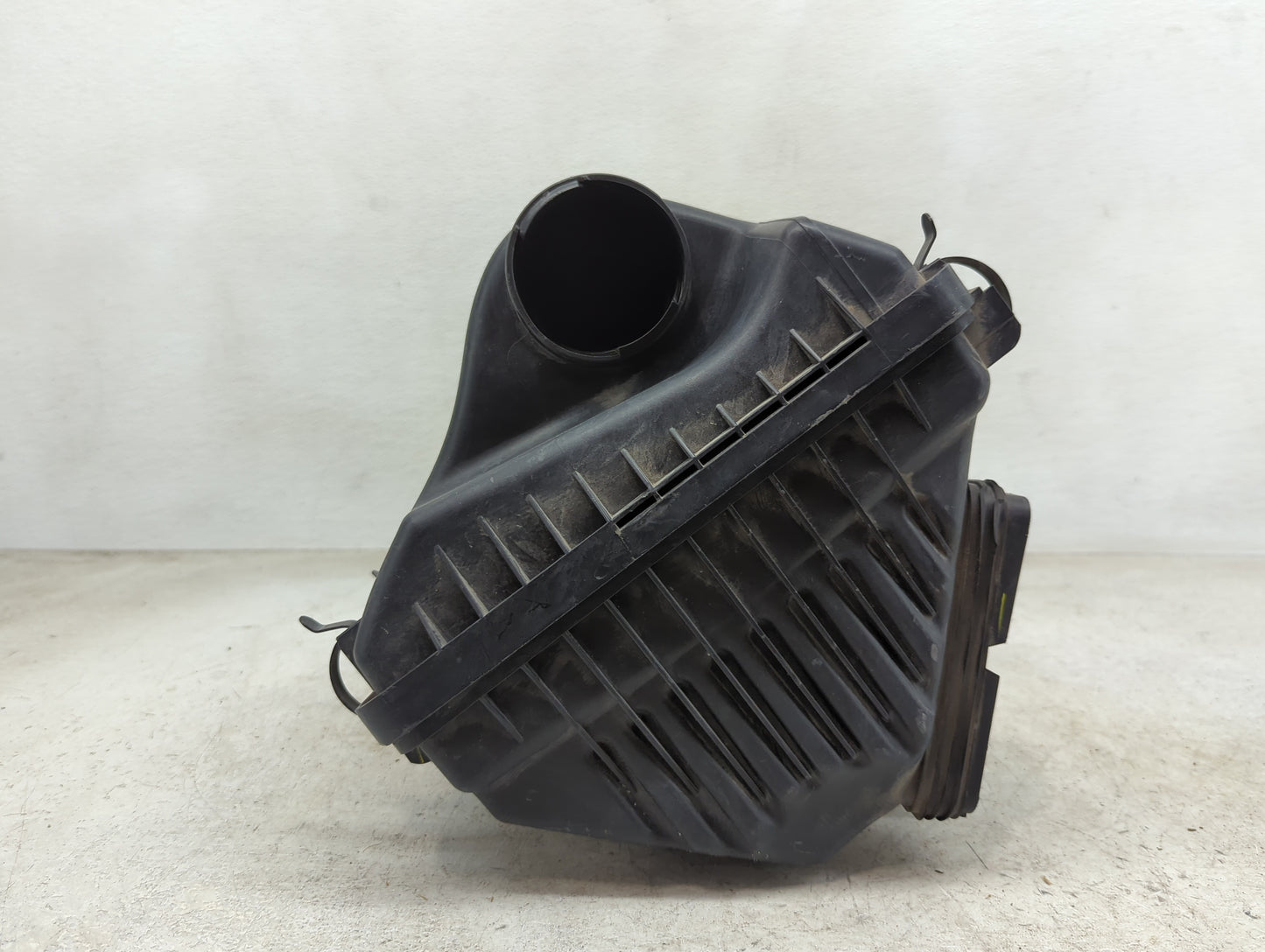 2011-2014 Hyundai Sonata Air Cleaner Intake-duct Hose Tube - Oemusedautoparts1.com