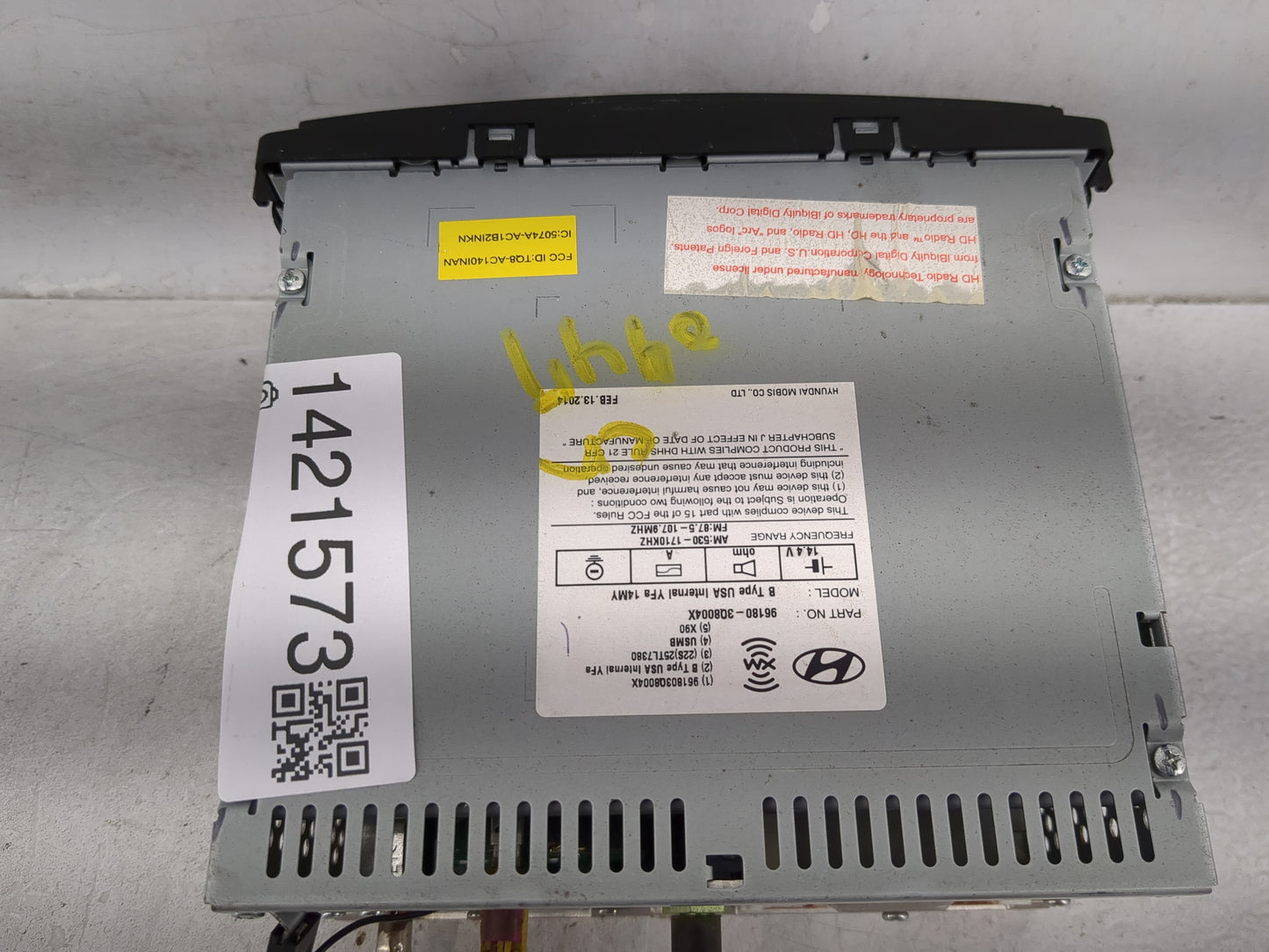 2013-2014 Hyundai Sonata Radio AM FM Cd Player Receiver Replacement P/N:961803Q8004X Fits Fits 2013 2014 OEM Used Auto Parts