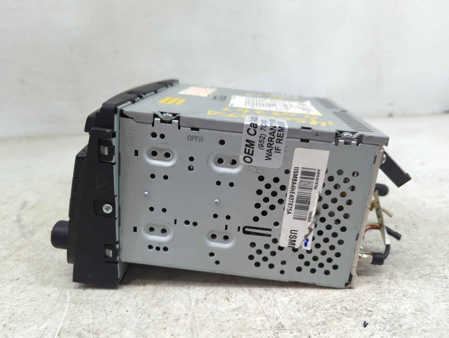 2013-2014 Hyundai Sonata Radio AM FM Cd Player Receiver Replacement P/N:96180-3Q8004X Fits Fits 2013 2014 OEM Used Auto Part