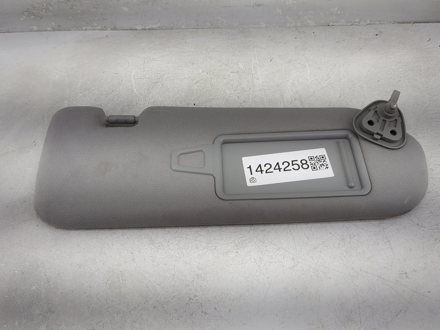 2011-2014 Hyundai Sonata Sun Visor Shade Replacement Passenger Right Mirror Fits Fits 2011 2012 2013 2014 OEM Used Auto Part