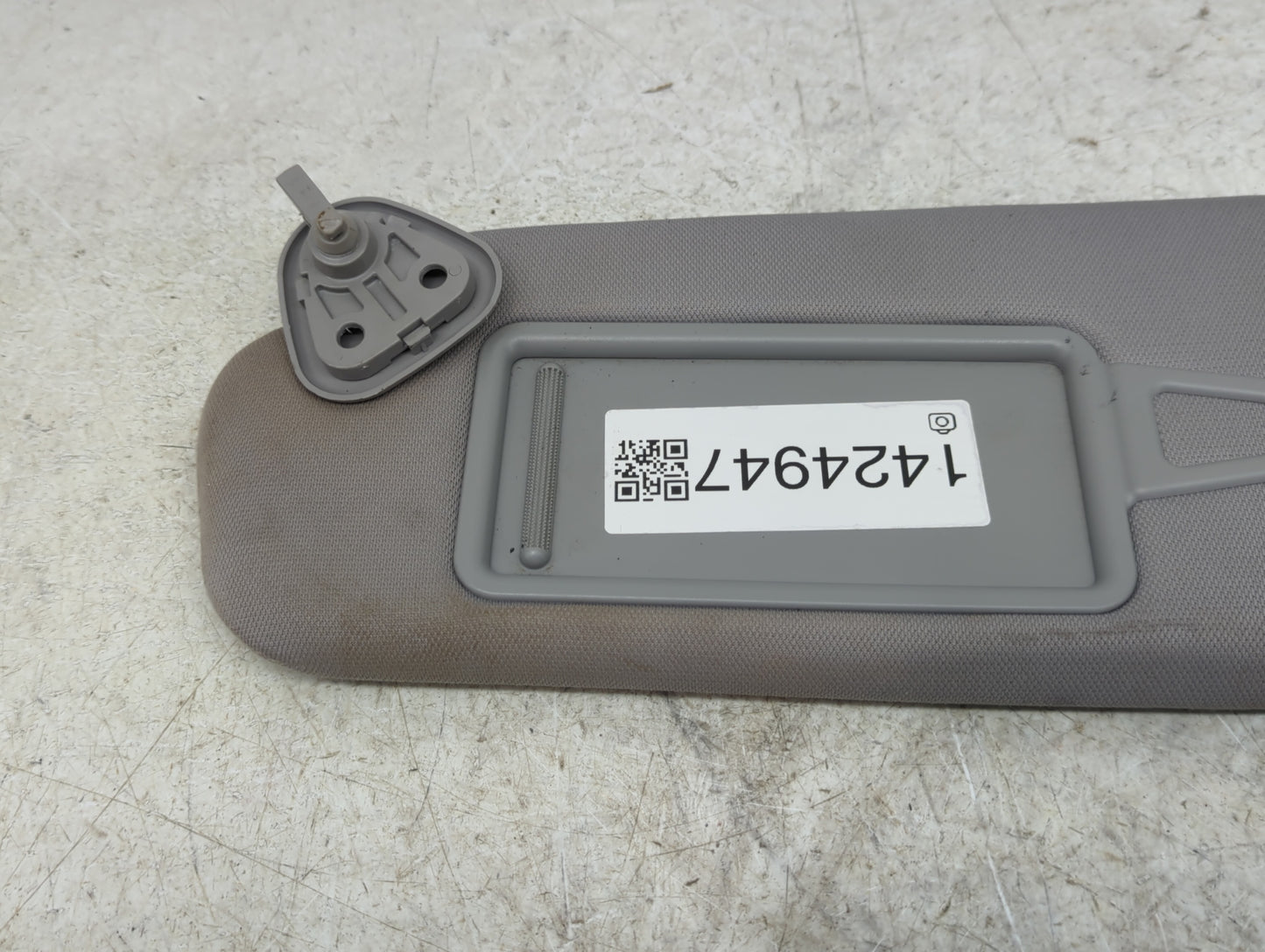 2011-2015 Hyundai Sonata Sun Visor Shade Replacement Driver Left Mirror Fits Fits 2011 2012 2013 2014 2015 OEM Used Auto Par