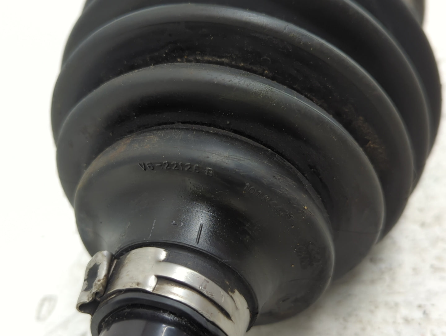 2011-2014 Hyundai Sonata Axle Shaft Front Driver Cv C/v - Oemusedautoparts1.com
