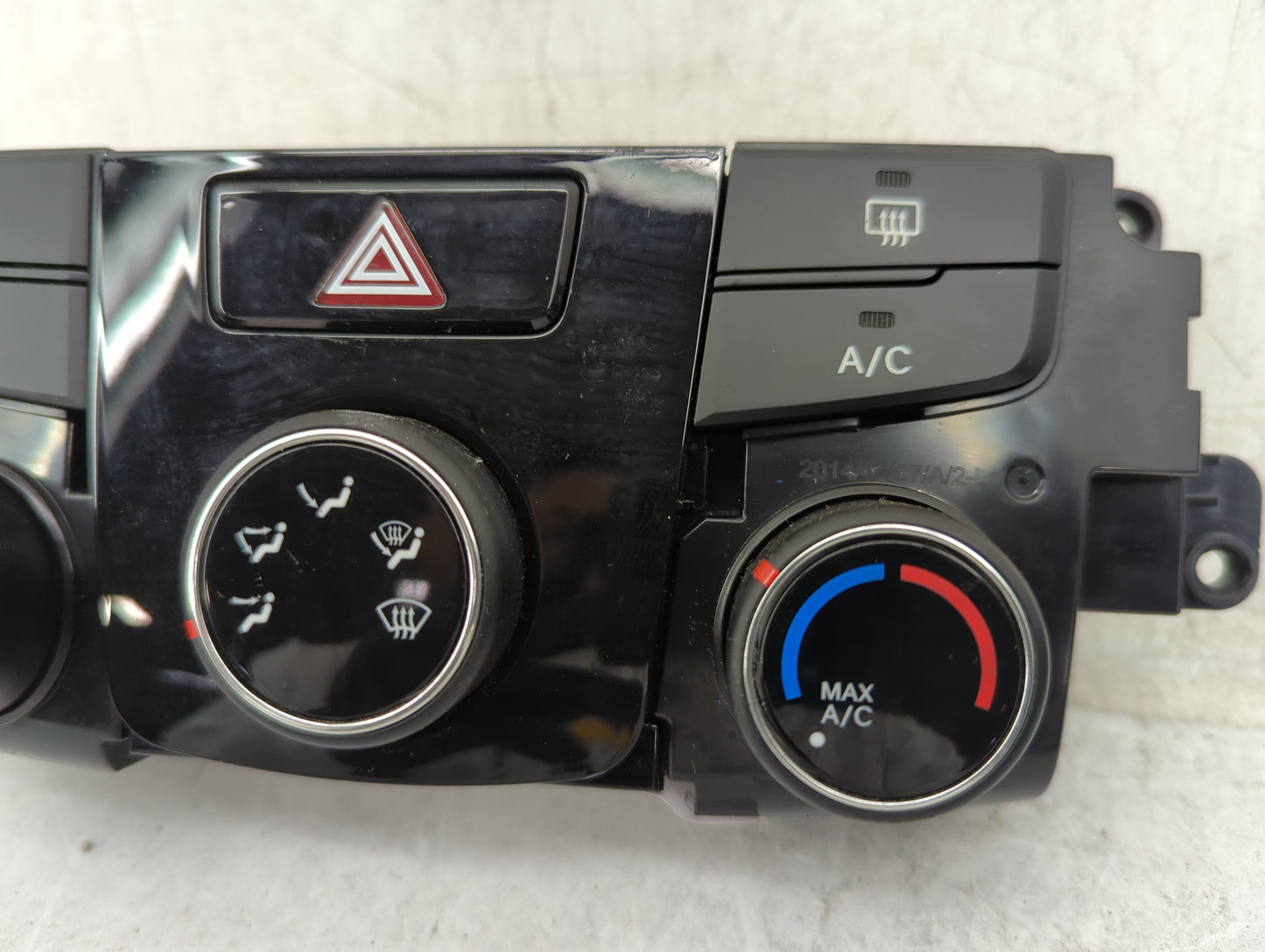 2014 Hyundai Sonata Climate Control Module Temperature AC/Heater Replacement P/N:97250-3Q030 P55111278AD Fits OEM Used Auto 