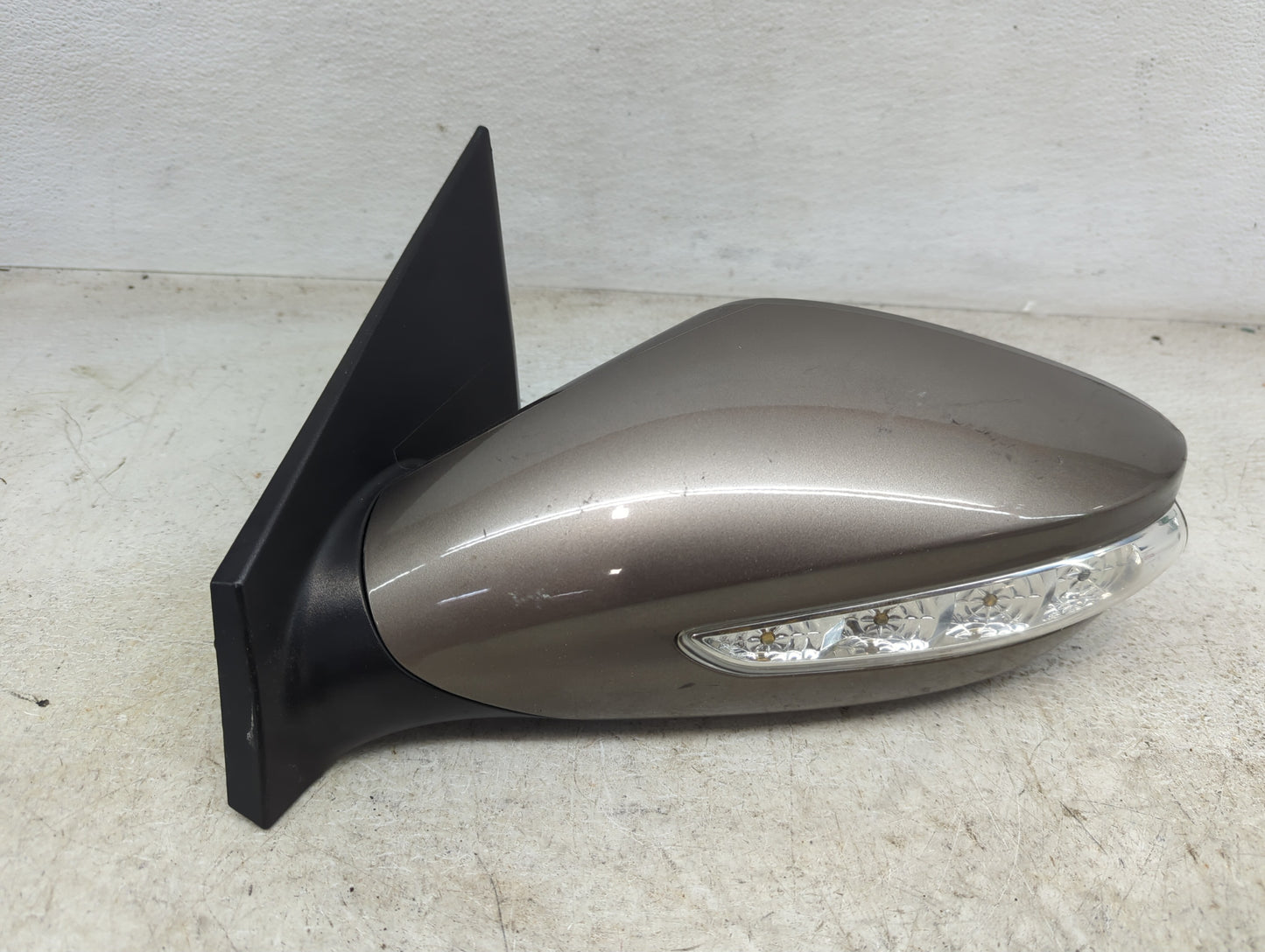 2014 Hyundai Sonata Driver Side View Mirror - Left Door Mirror OEM Used - Oemusedautoparts1.com