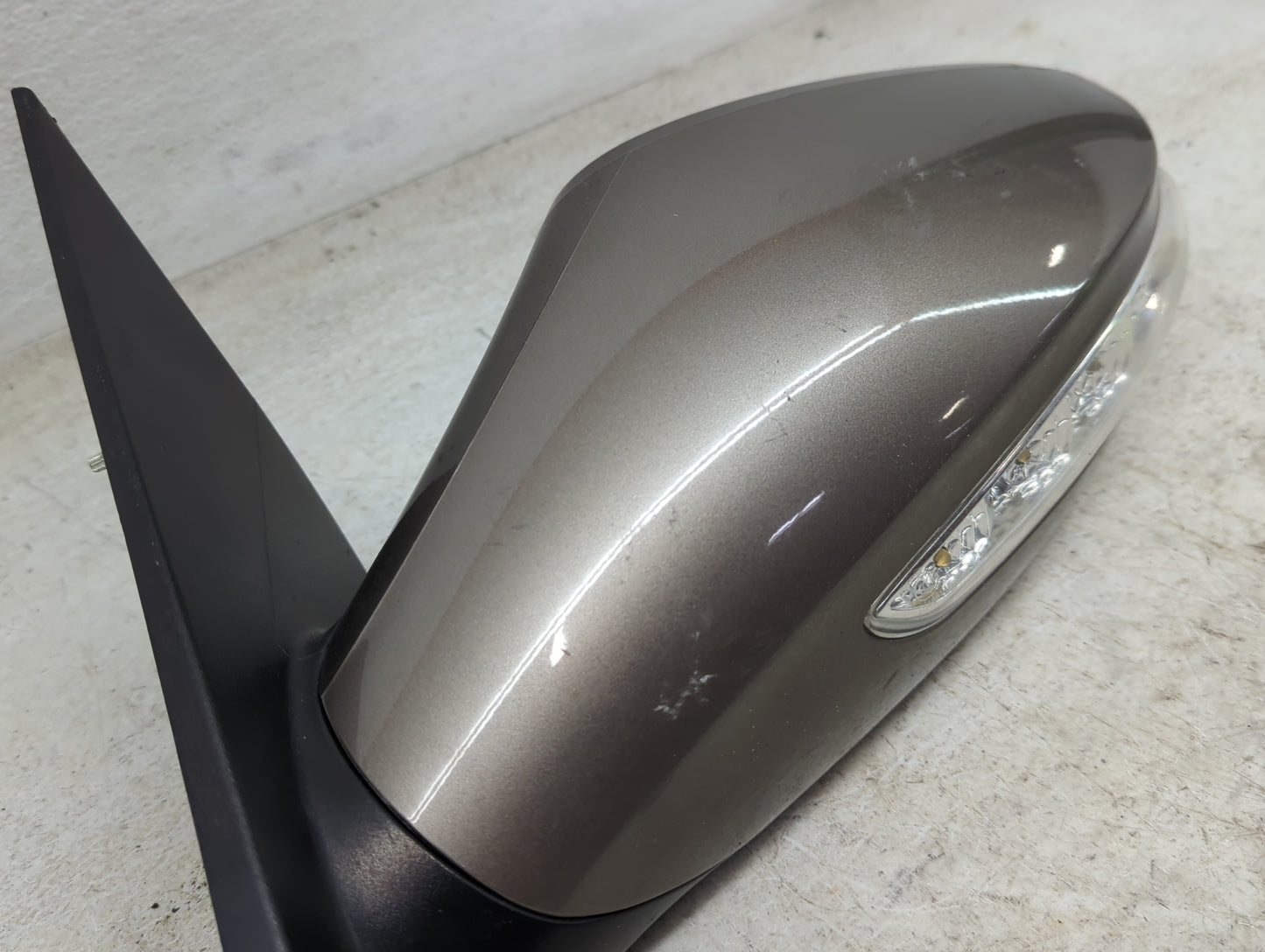 2014 Hyundai Sonata Driver Side View Mirror - Left Door Mirror OEM Used - Oemusedautoparts1.com