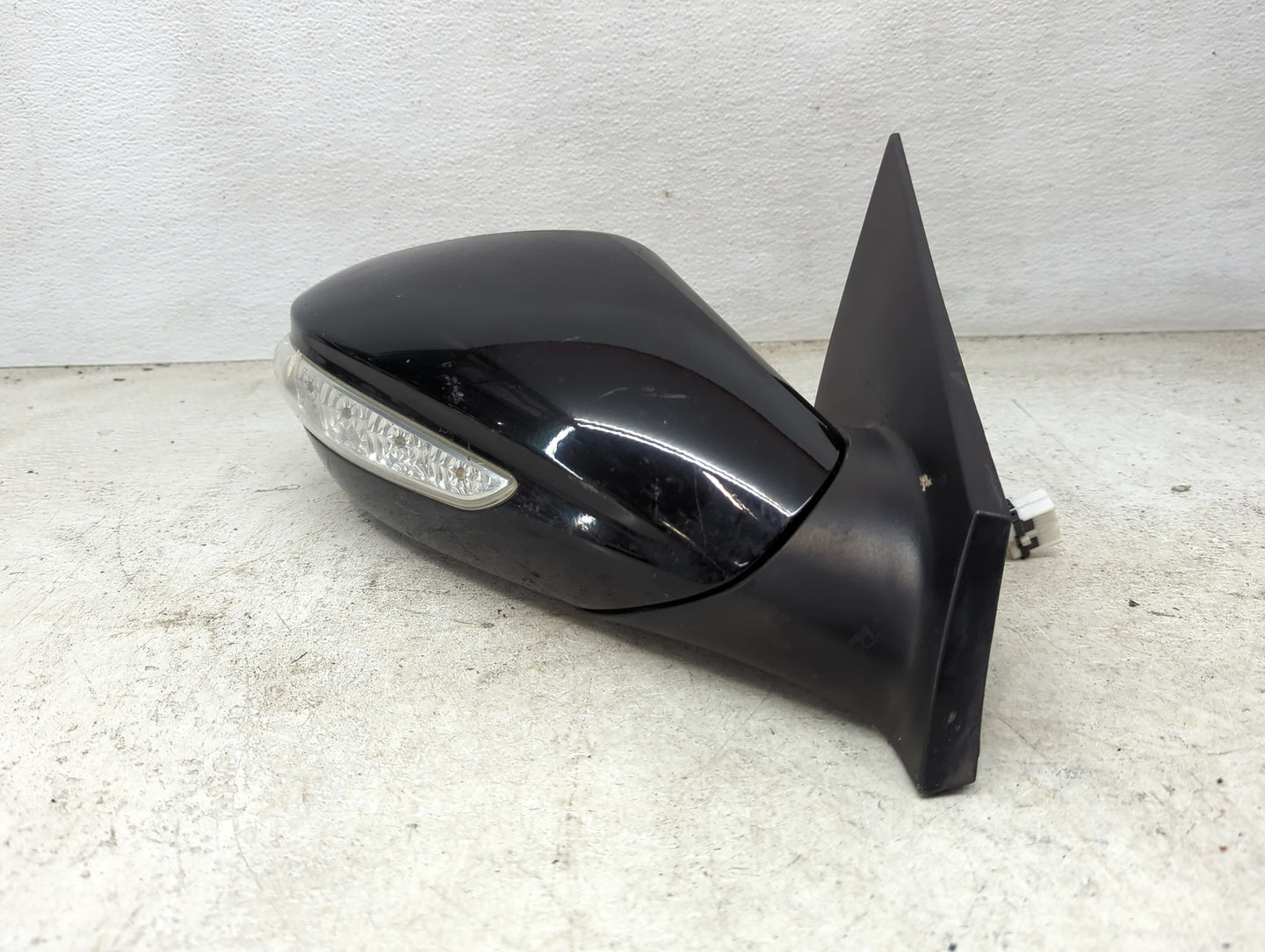 2014 Hyundai Sonata Passenger Side View Mirror - Right Door Mirror OEM Used - Oemusedautoparts1.com