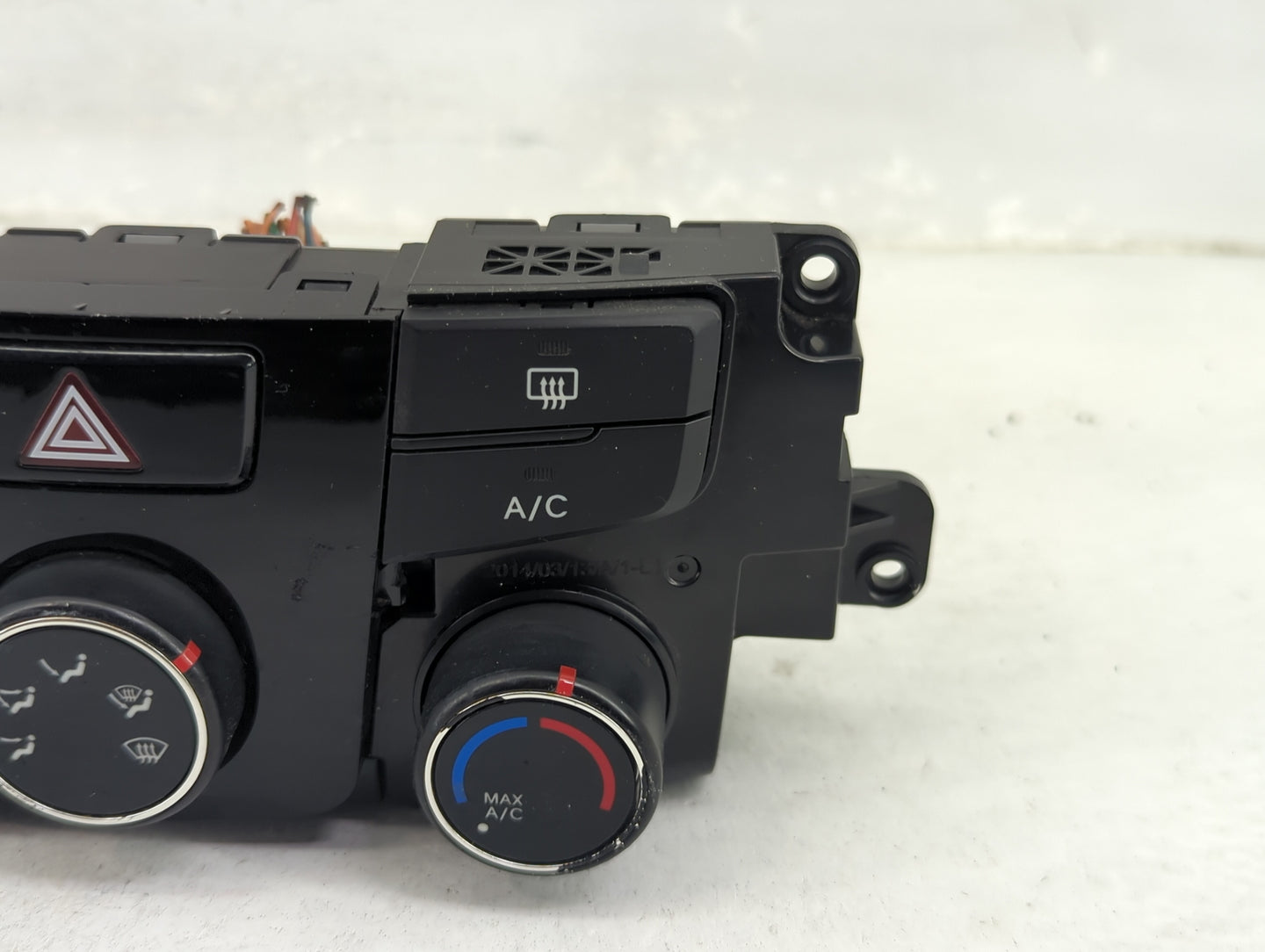 2014 Hyundai Sonata Climate Control Module Temperature AC/Heater Replacement P/N:JCQAA0005 Fits OEM Used Auto Parts - Oemuse