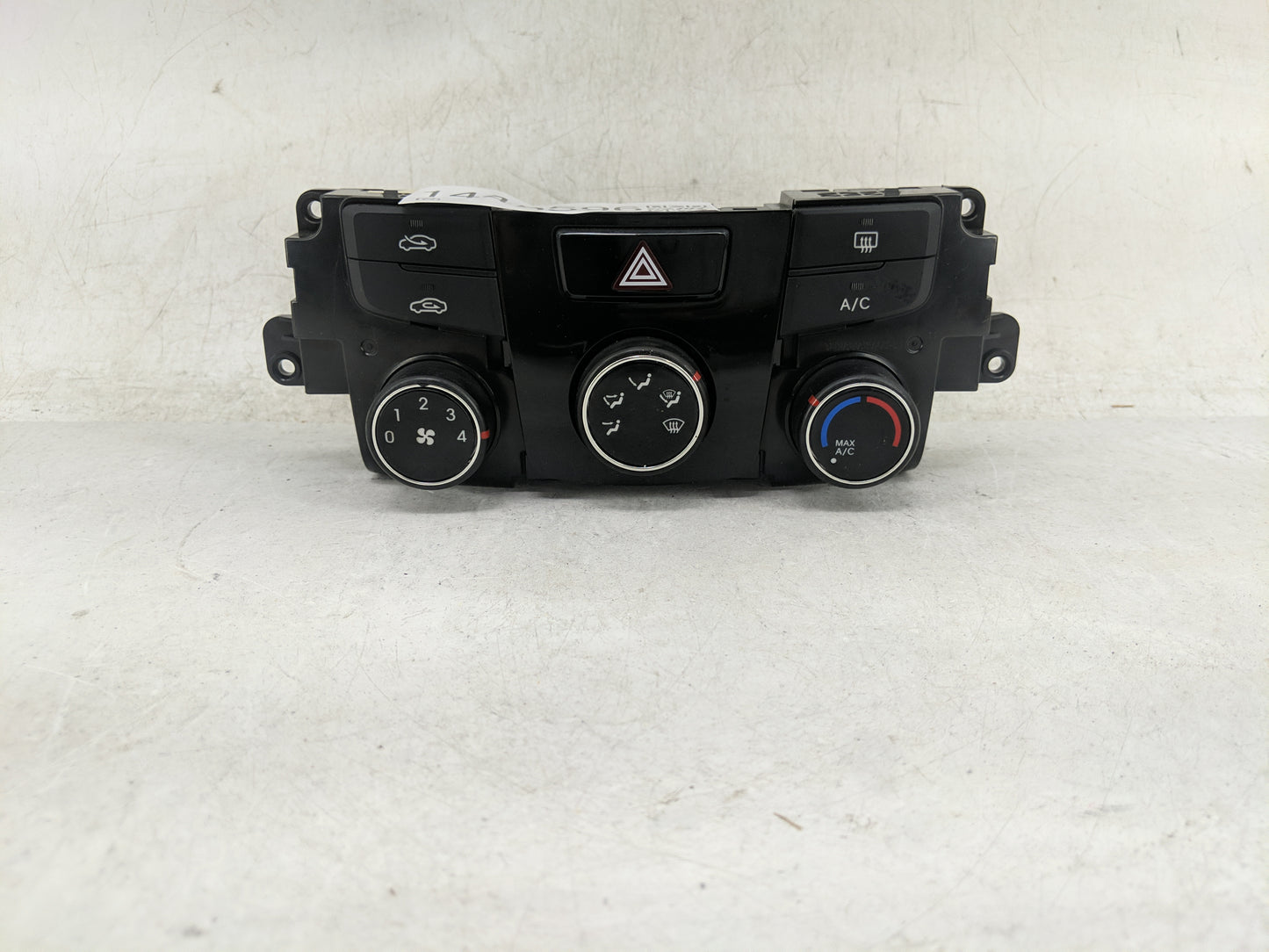 2014 Hyundai Sonata Climate Control Module Temperature AC/Heater Replacement P/N:972503Q030 Fits OEM Used Auto Parts - Oemus