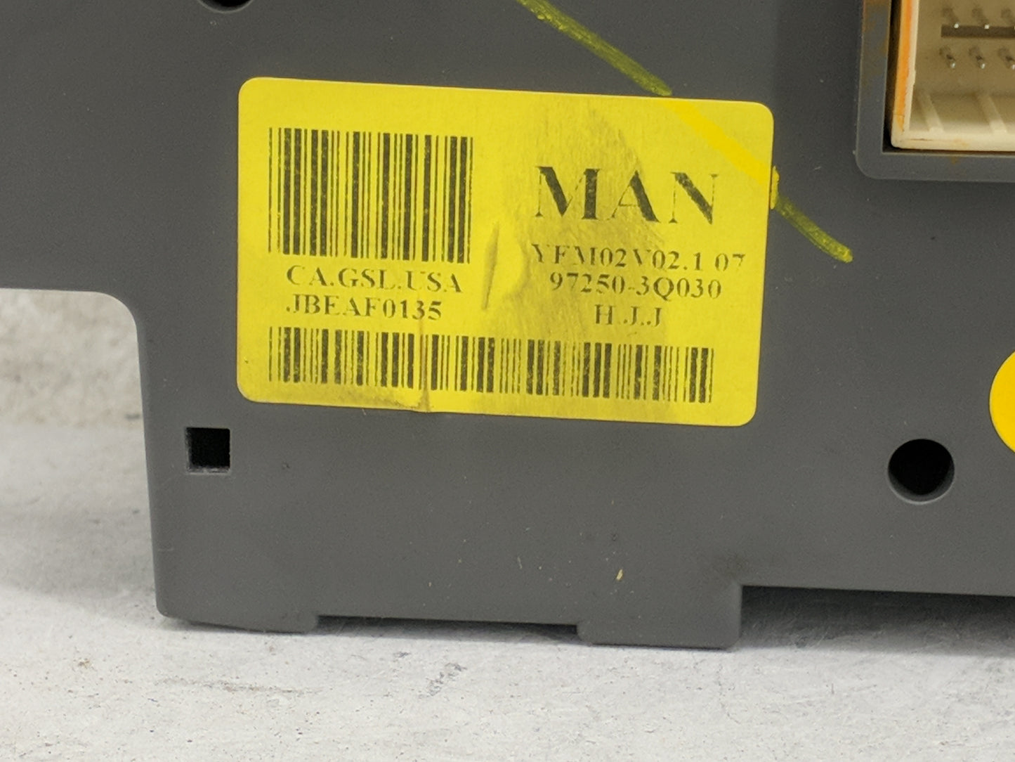 2014 Hyundai Sonata Climate Control Module Temperature AC/Heater Replacement P/N:97250-3Q030 Fits OEM Used Auto Parts - Oemu