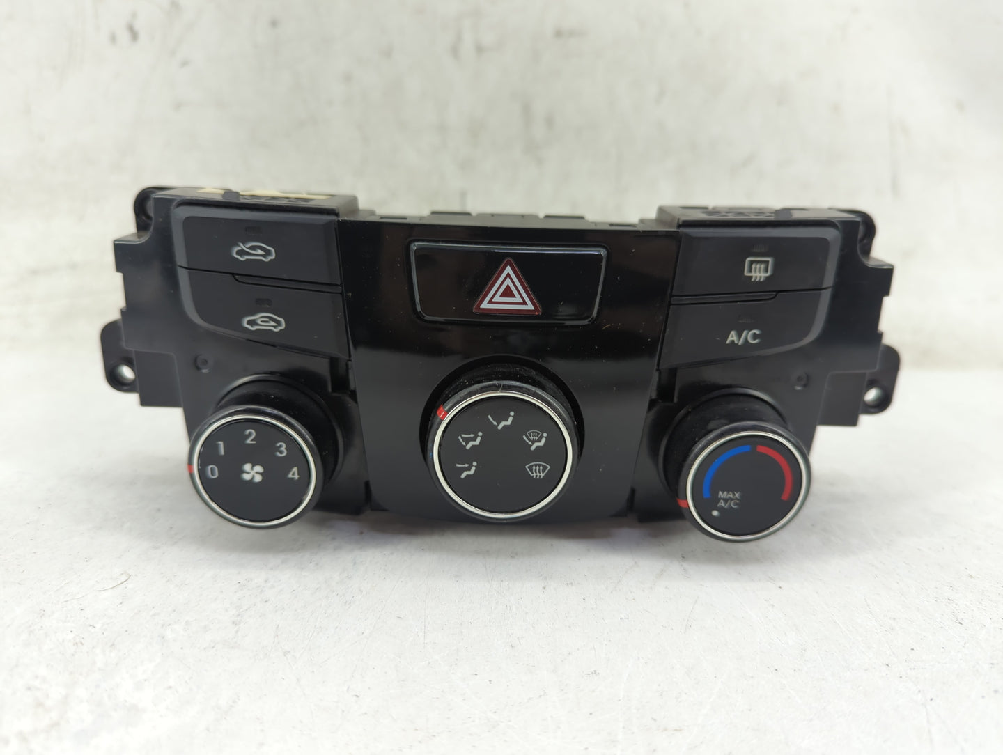 2014 Hyundai Sonata Climate Control Module Temperature AC/Heater Replacement P/N:97250-3Q030 YFM02V02.1 07 Fits OEM Used Aut