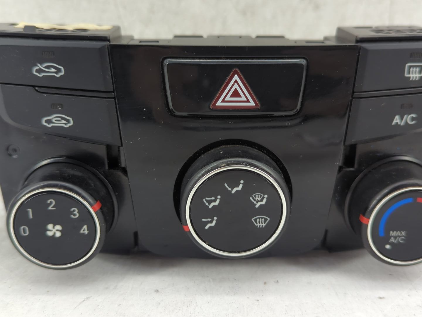 2014 Hyundai Sonata Climate Control Module Temperature AC/Heater Replacement P/N:97250-3Q030 Fits OEM Used Auto Parts - Oemu