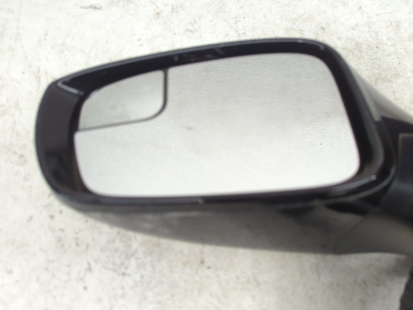2014 Hyundai Sonata Driver Side View Mirror - Left Door Mirror OEM Used - Oemusedautoparts1.com