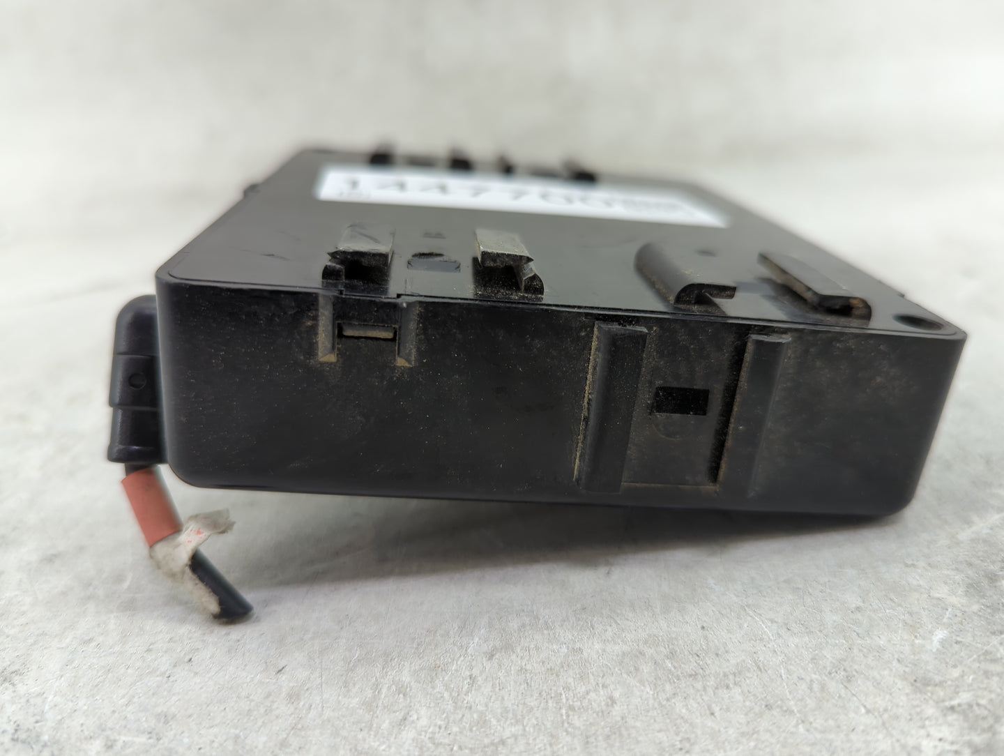 2011-2014 Hyundai Sonata Body Control Module Bcm Inner Cabin Fuse Box - Oemusedautoparts1.com