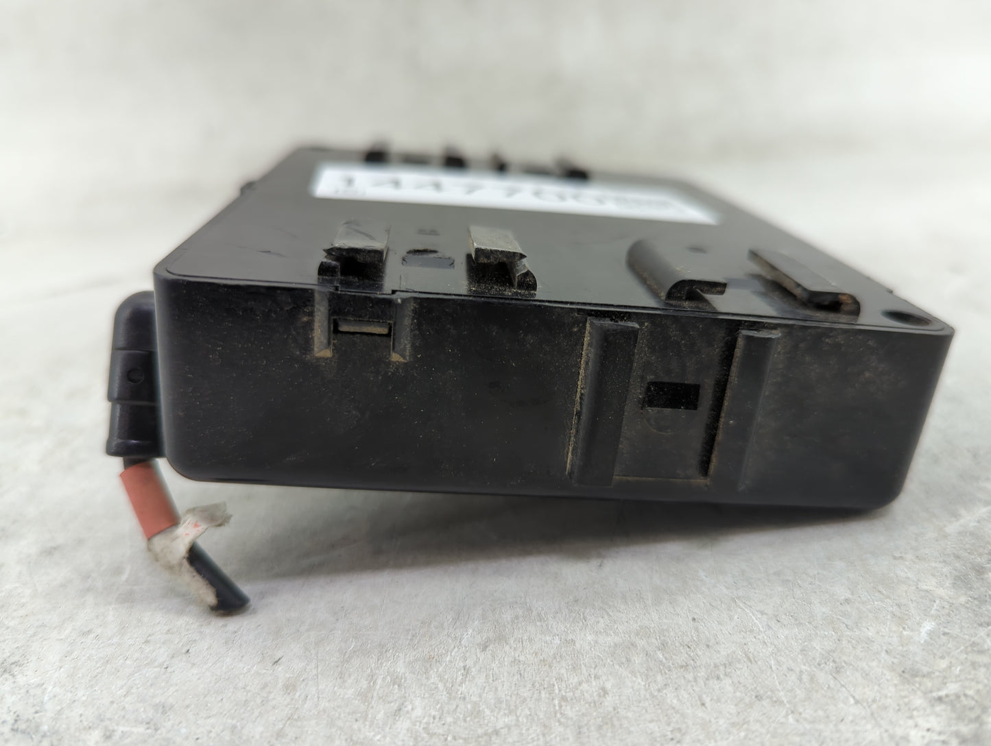 2011-2014 Hyundai Sonata Body Control Module Bcm Inner Cabin Fuse Box - Oemusedautoparts1.com