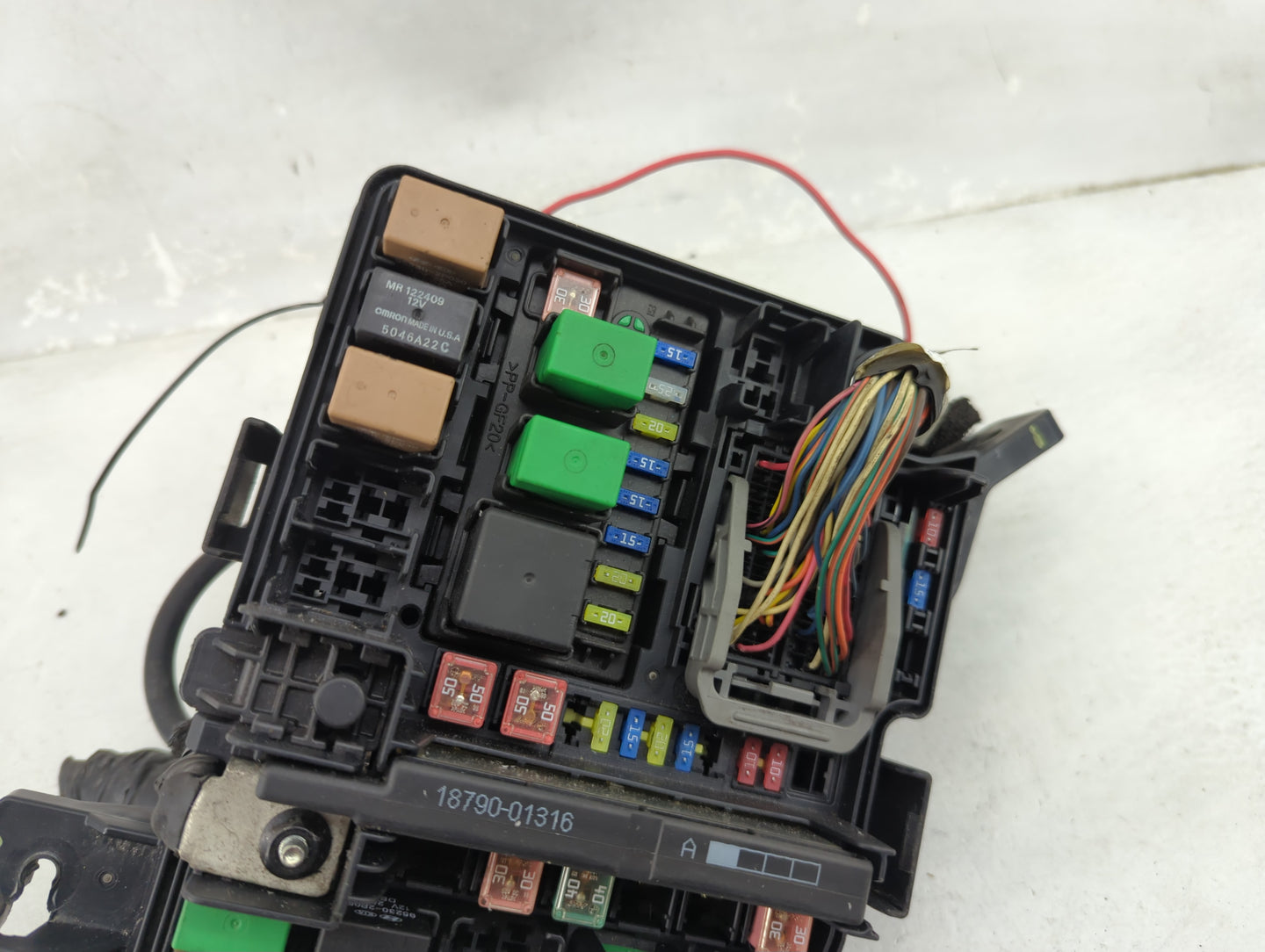 2011-2014 Hyundai Sonata Fusebox Fuse Box Panel Relay Module P/N:18790-Q1316 91950-3S712 Fits Fits 2011 2012 2013 2014 OEM U