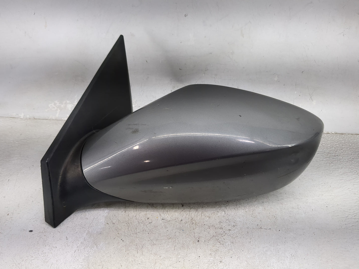 2011-2014 Hyundai Sonata Driver Side View Mirror - Left Door Mirror OEM Used - Oemusedautoparts1.com