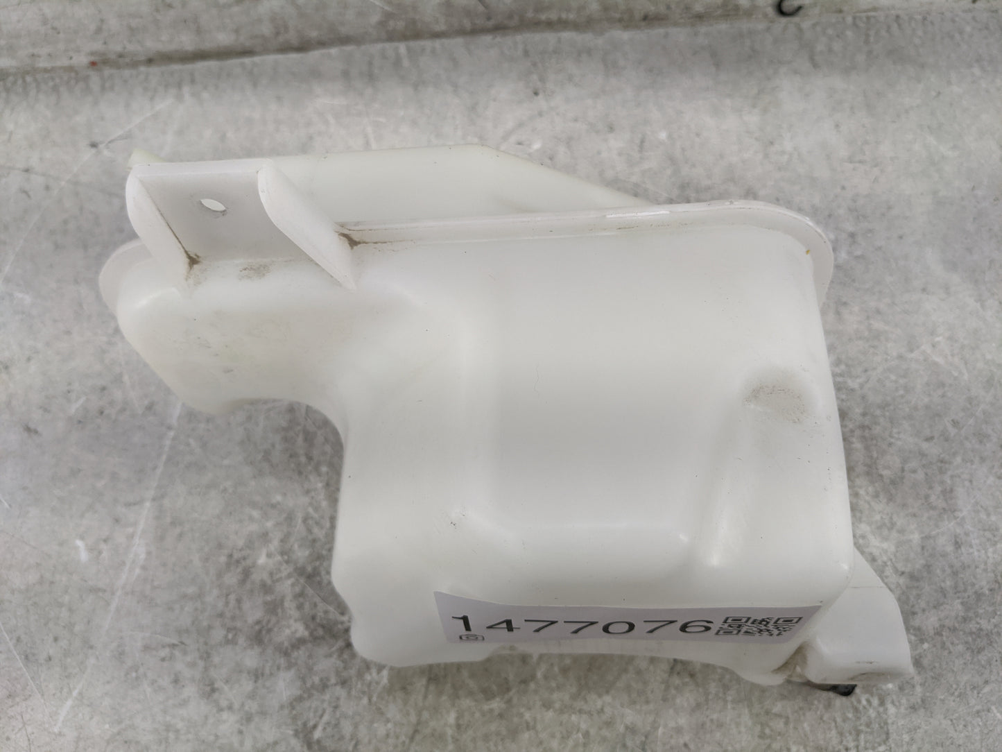 2011-2015 Hyundai Sonata Radiator Coolant Overflow Expansion Tank Bottle 1477076 - Oemusedautoparts1.com