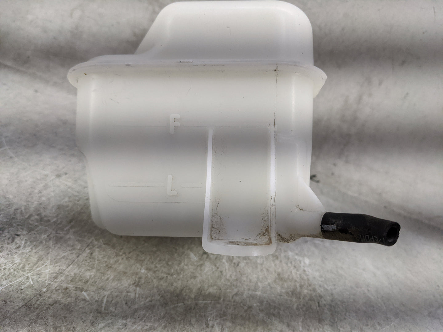 2011-2015 Hyundai Sonata Radiator Coolant Overflow Expansion Tank Bottle 1477076 - Oemusedautoparts1.com