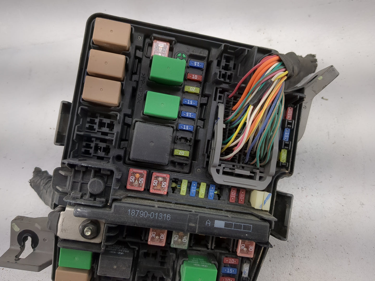 2011-2014 Hyundai Sonata Fusebox Fuse Box Panel Relay Module P/N:91950-3S712 18790-01316 Fits Fits 2011 2012 2013 2014 OEM U