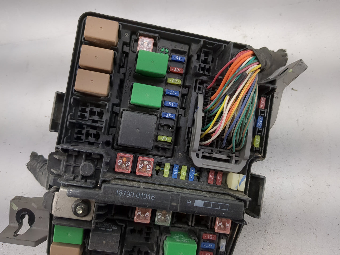 2011-2014 Hyundai Sonata Fusebox Fuse Box Panel Relay Module P/N:91950-3S712 18790-01316 Fits Fits 2011 2012 2013 2014 OEM U