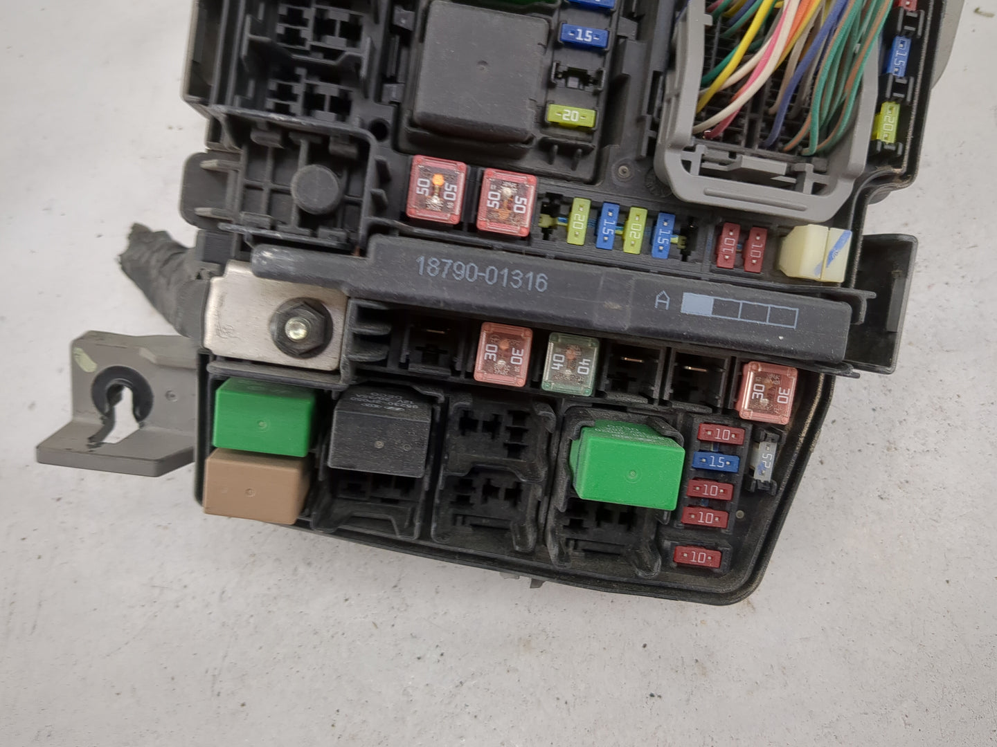 2011-2014 Hyundai Sonata Fusebox Fuse Box Panel Relay Module P/N:91950-3S712 18790-01316 Fits Fits 2011 2012 2013 2014 OEM U