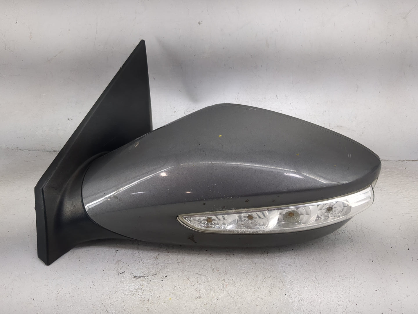 2014 Hyundai Sonata Driver Side View Mirror - Left Door Mirror OEM Used - Oemusedautoparts1.com