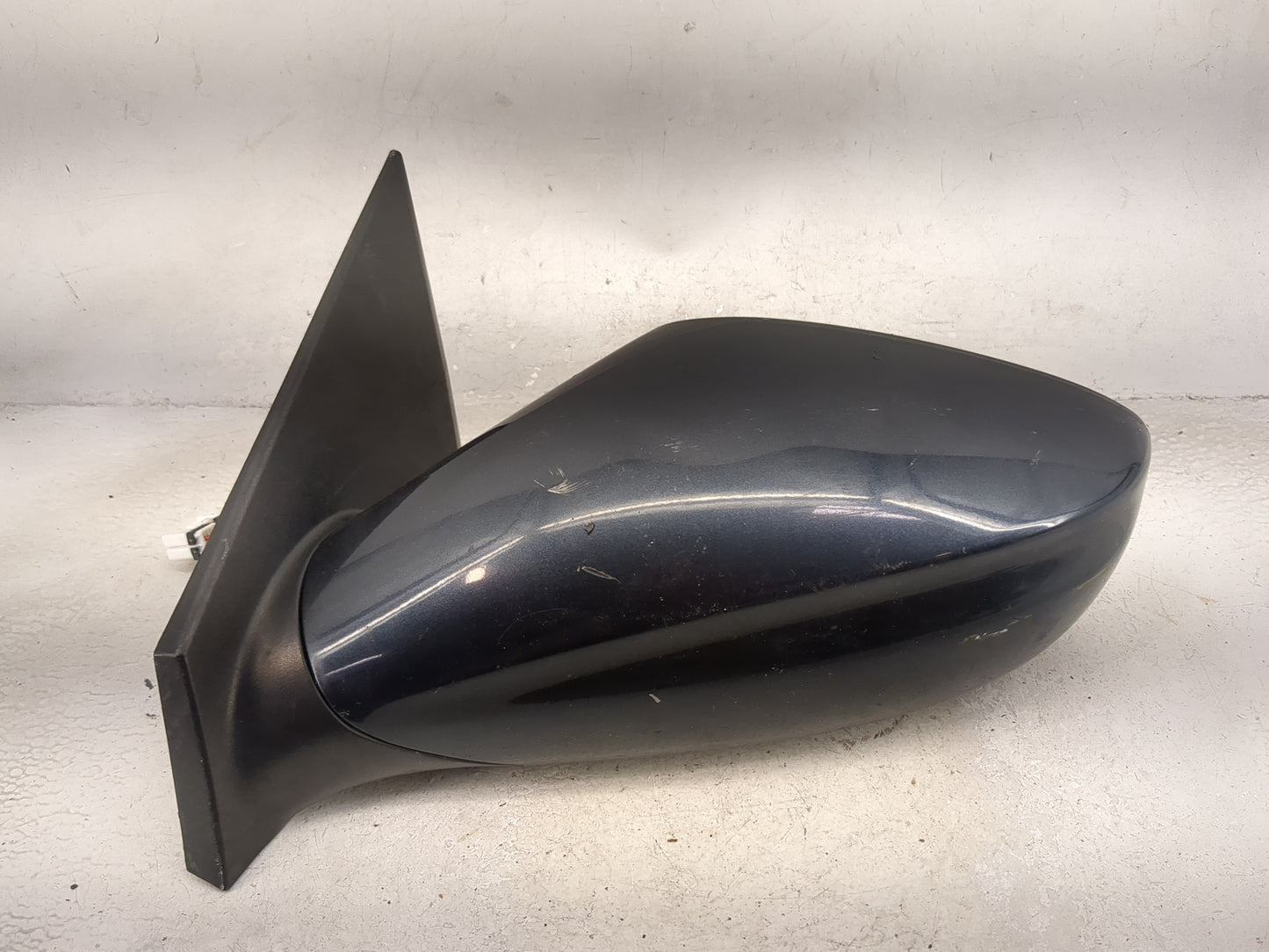 2011-2014 Hyundai Sonata Driver Side View Mirror - Left Door Mirror OEM Used - Oemusedautoparts1.com