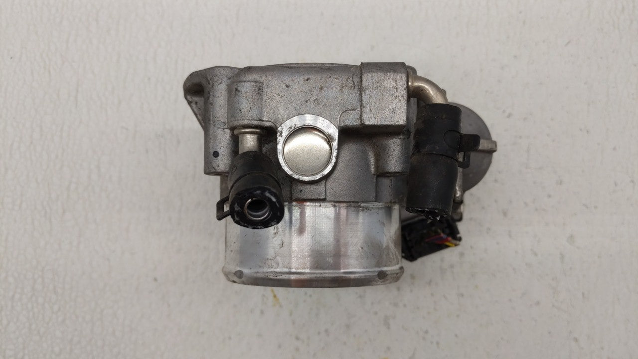2011-2014 Hyundai Sonata Throttle Body P/N:35100-2G700 Fits Fits 2011 2012 2013 2014 2015 2016 OEM Used Auto Parts - Oemused