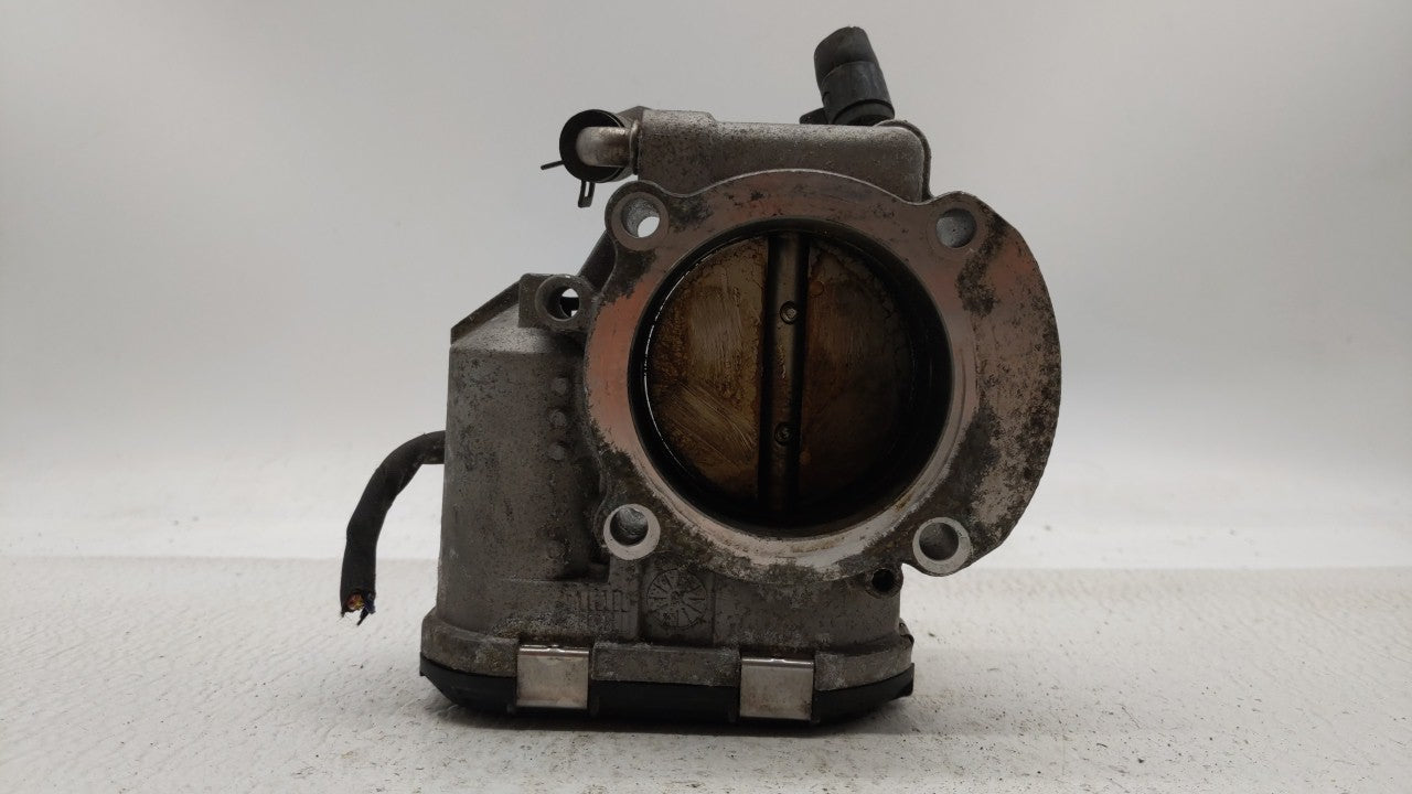 2011-2014 Hyundai Sonata Throttle Body P/N:35100-2G700 Fits Fits 2011 2012 2013 2014 2015 2016 OEM Used Auto Parts - Oemused