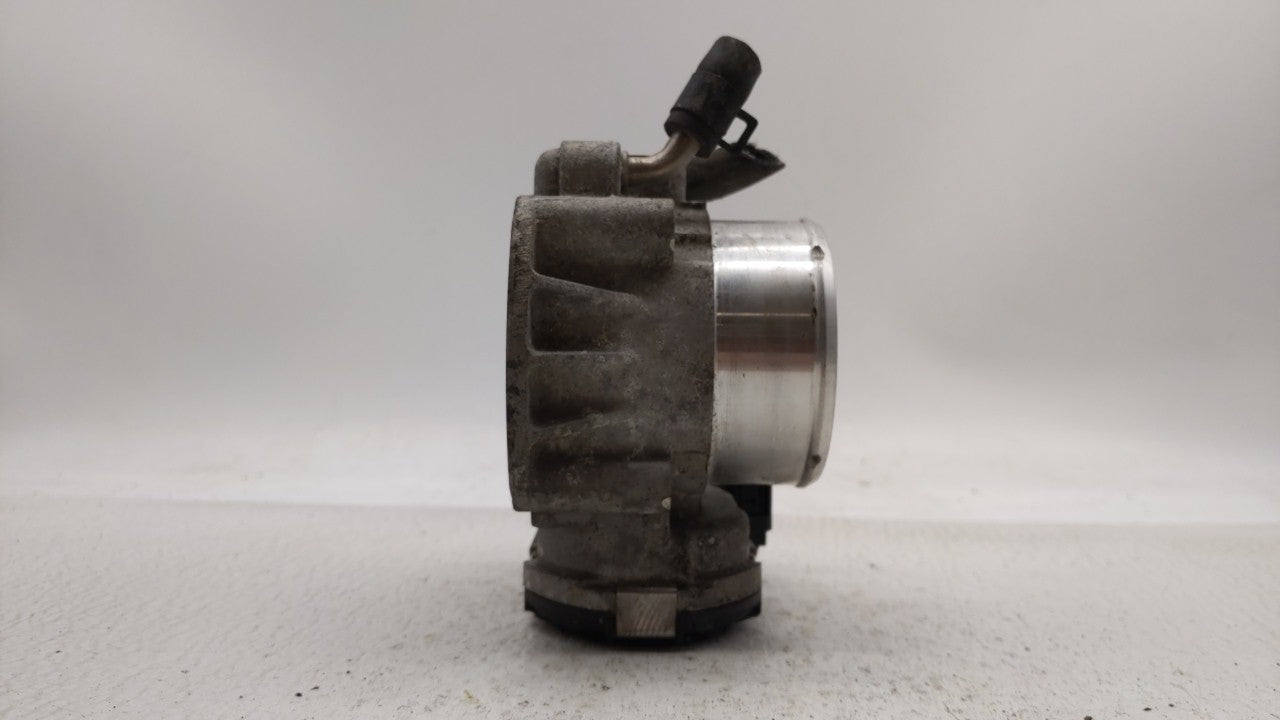 2011-2014 Hyundai Sonata Throttle Body P/N:35100-2G700 Fits Fits 2011 2012 2013 2014 2015 2016 OEM Used Auto Parts - Oemused