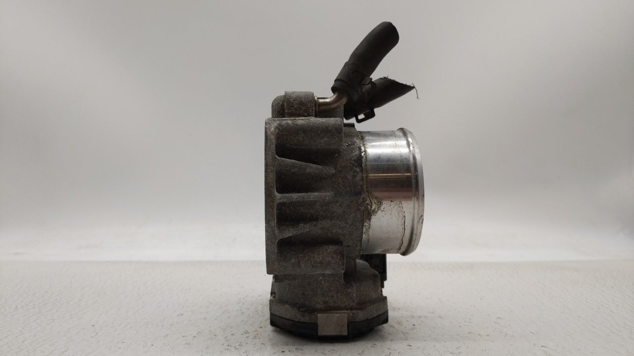 2011-2014 Hyundai Sonata Throttle Body P/N:35100-2G710 Fits Fits 2011 2012 2013 2014 2015 2016 OEM Used Auto Parts - Oemused