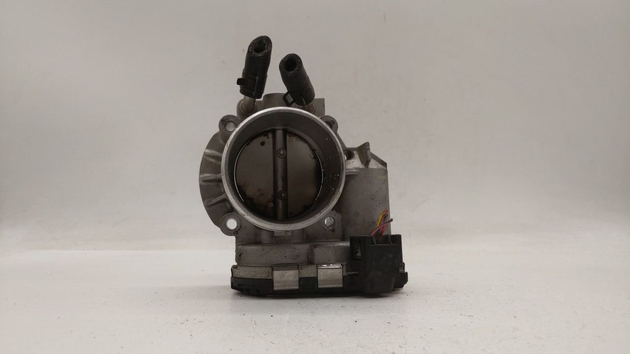 2011-2014 Hyundai Sonata Throttle Body P/N:35100-2G710 Fits Fits 2011 2012 2013 2014 2015 2016 OEM Used Auto Parts - Oemused